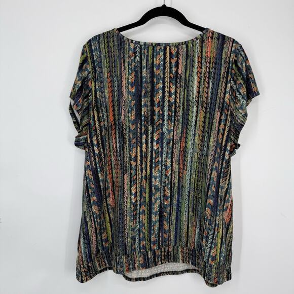 Liz Claiborne Woman top 3X Short Sleeve round neck colorful Boho Pattern Smocked - Picture 5 of 8
